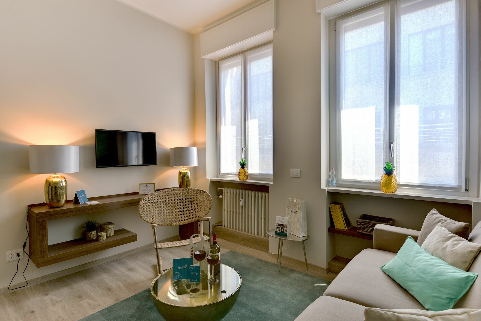 Sweet Inn Apartments - Dogana Milan Exterior photo